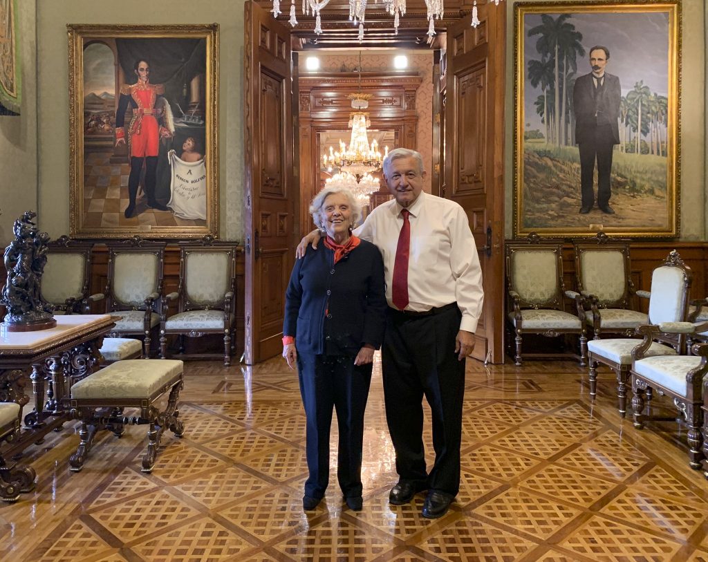 Elena Poniatowska recibirá este miércoles la Medalla Belisario Domínguez sin López Obrador - amlo-lopez-obrador-elena-poniatowska-1024x813