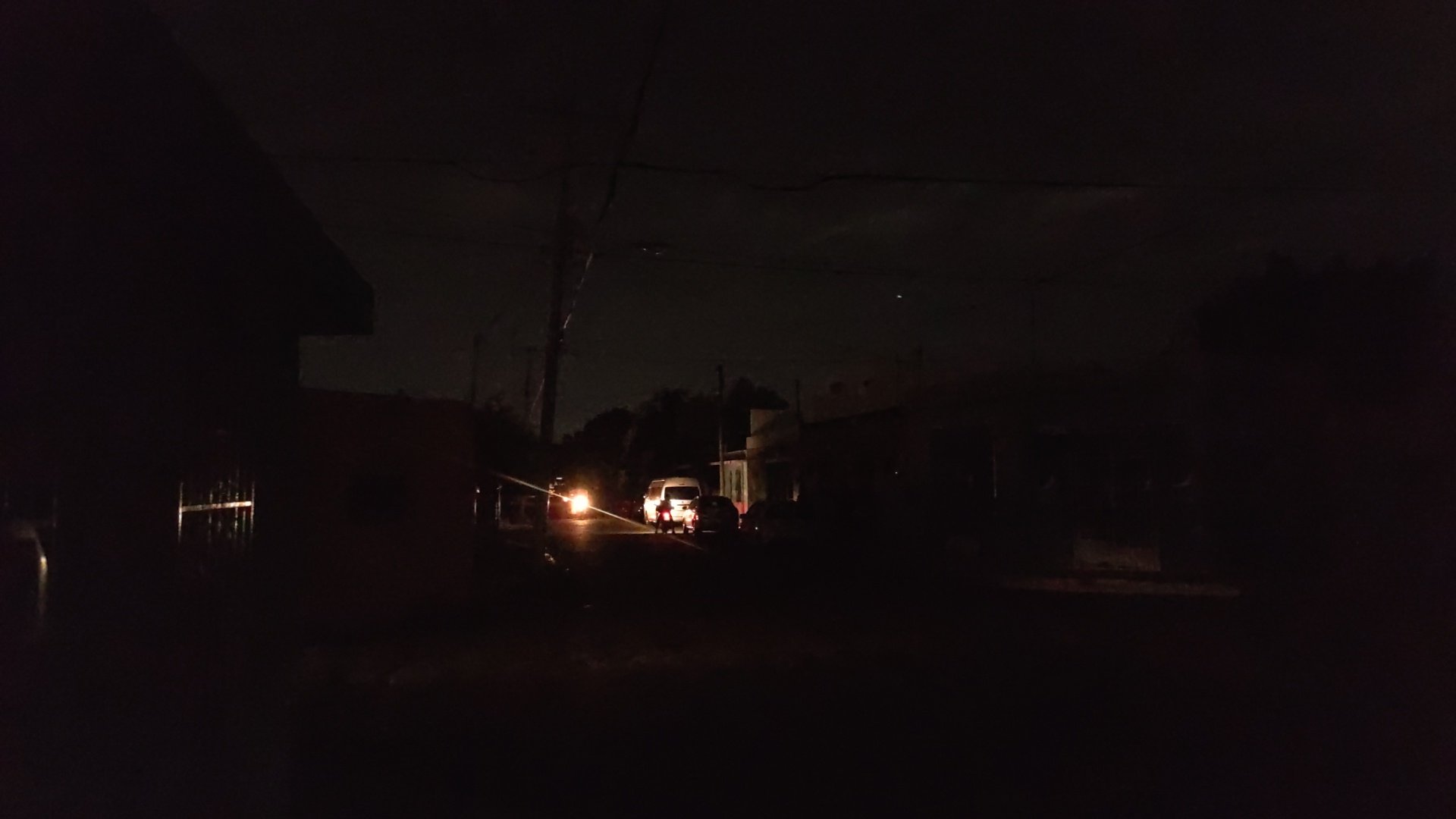 Tormenta deja sin electricidad a 465 mil usuarios en la Península de Yucatán Tormenta deja sin electricidad a 465 mil usuarios en la Península de Yucatán