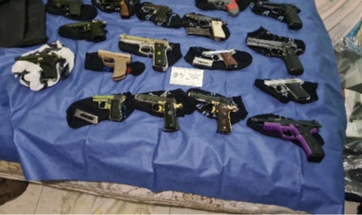 Vinculan a proceso a dos presuntos miembros de La Unión Tepito - armas-decomisadas-a-presuntos-miembros-de-la-union-tepito