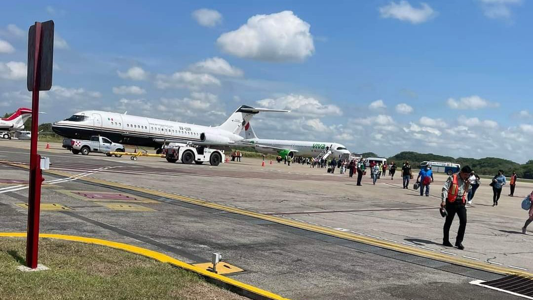 #Video Vuelo de Viva Aerobús sufre percance en Villahermosa con turbina