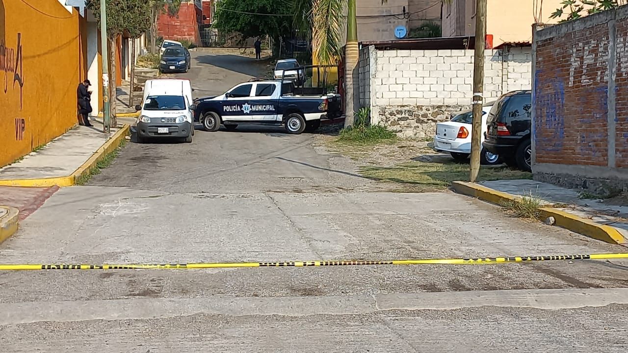 Queman en calles de Cuernavaca el cuerpo de una persona