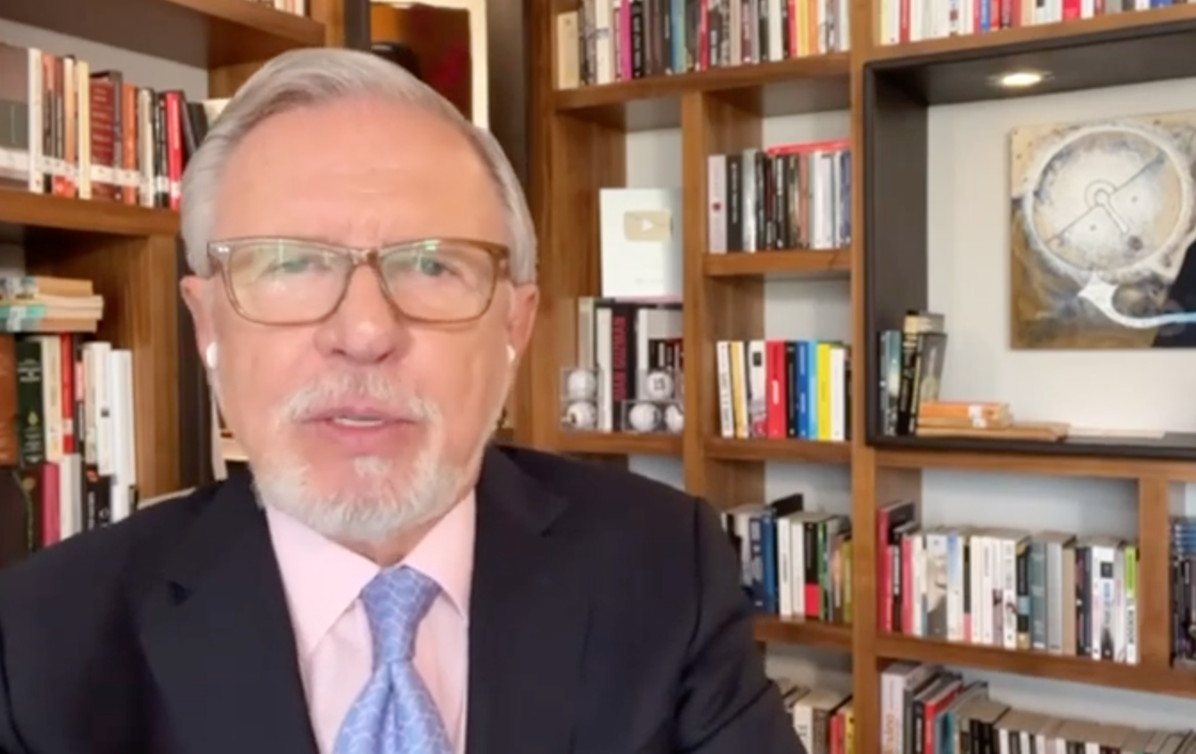 ¡Las noticias! AMLO asegura que incidente en el AICM fue un error