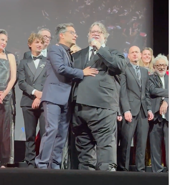 Guillermo del Toro y Gael García se ‘echan un palomazo’ en Cannes