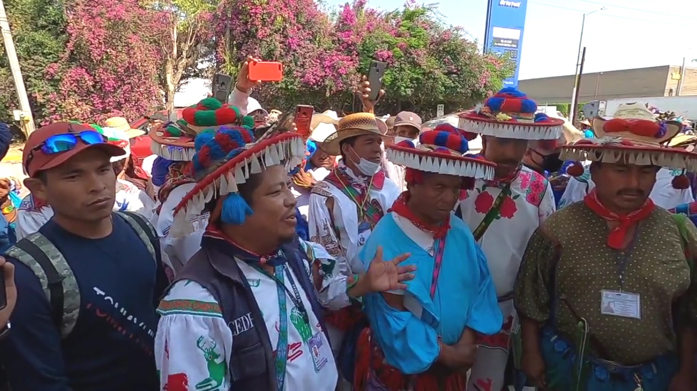 Indígenas de Jalisco marchan hacia la CDMX para exigir la devolución de tierras Indígenas de Jalisco marchan hacia la CDMX para exigir la devolución de tierras