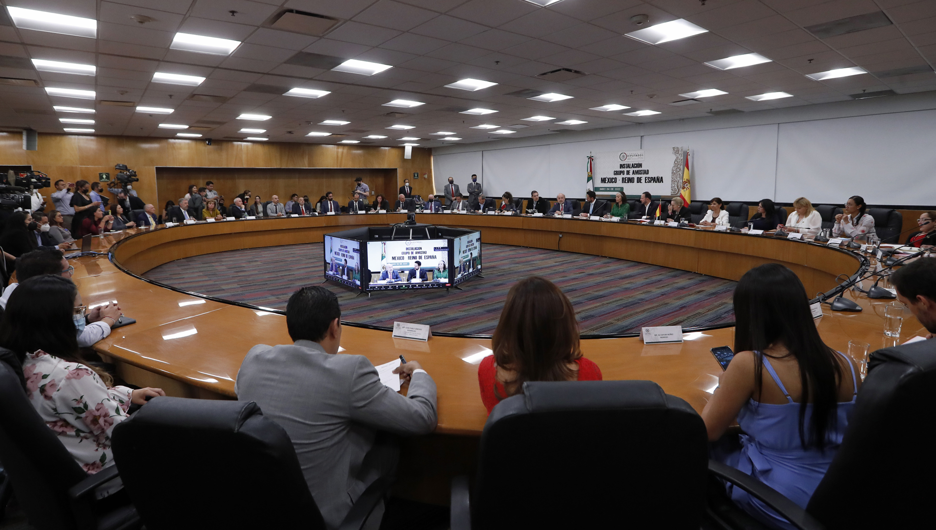 Cámara de Diputados instala el “Grupo de Amistad de México-Reino de España” tras polémica de AMLO Cámara de Diputados instala el “Grupo de Amistad de México-Reino de España” tras polémica de AMLO