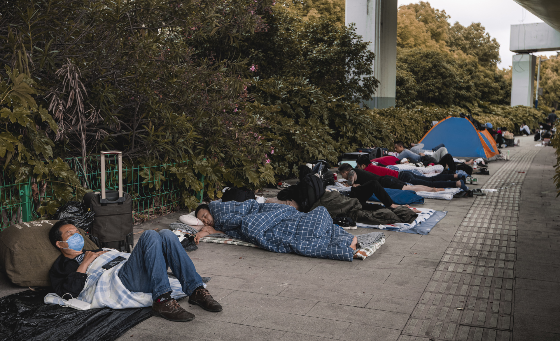 Continúa el descenso de la ola de COVID-19 en China