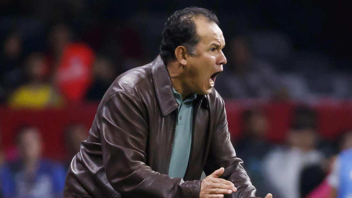 Cruz Azul oficializa la destitución de Juan Reynoso