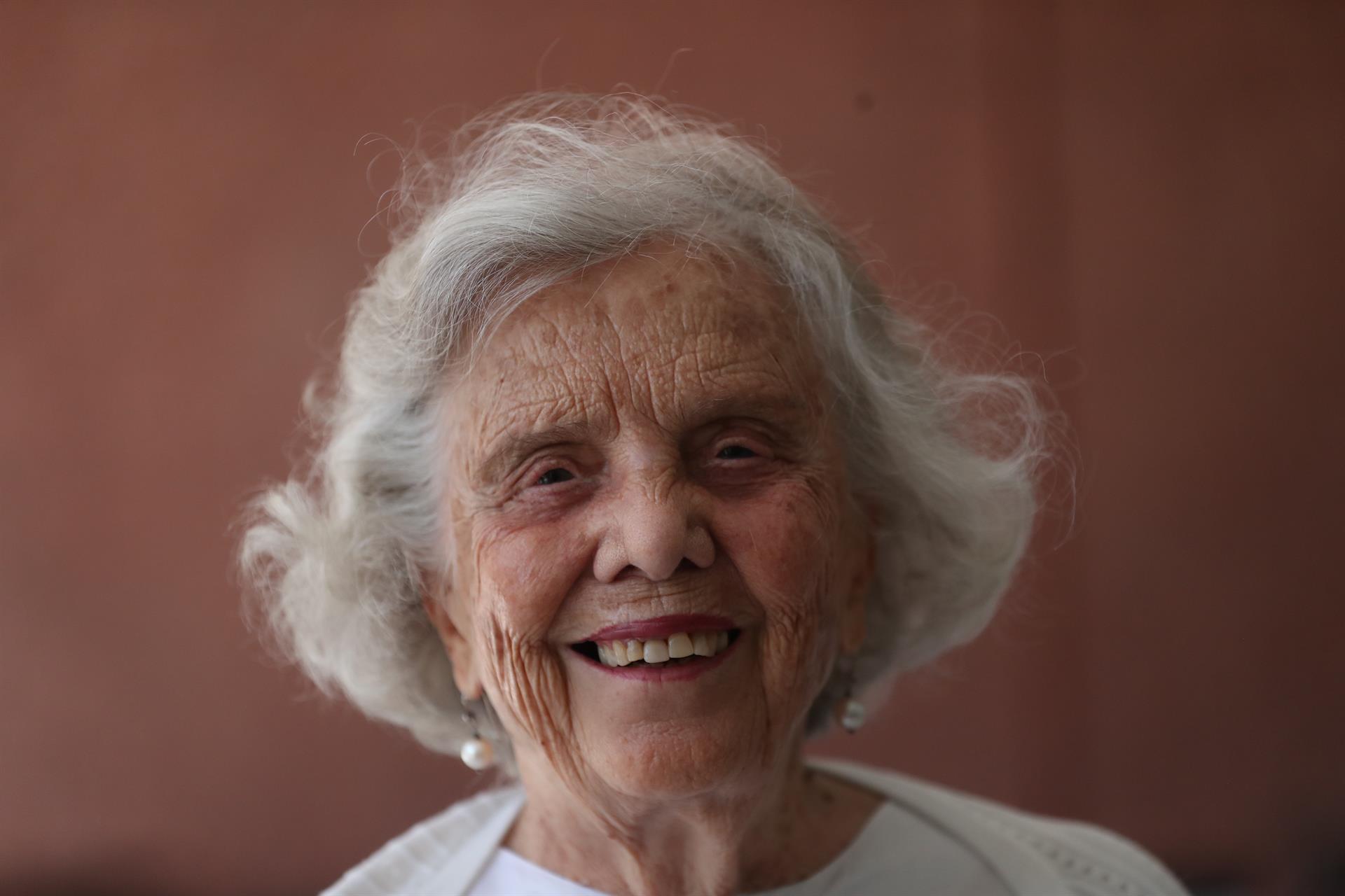 Elena Poniatowska y sus 90 años de dudas, asombro y justicia