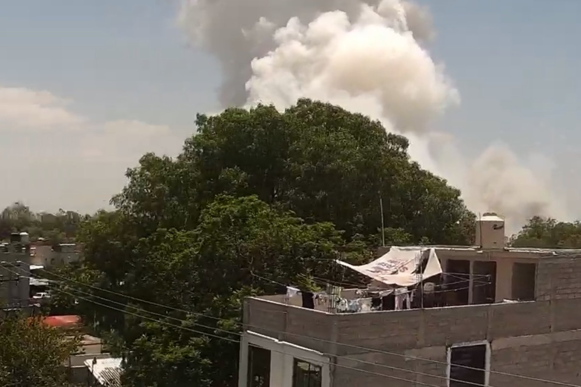 Explota polvorín en Zumpango, Estado de México Explota polvorín en Zumpango, Estado de México