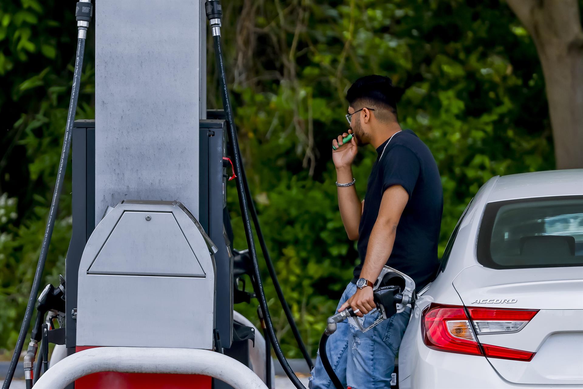 Precios de la gasolina en Estados Unidos marcan un nuevo récord