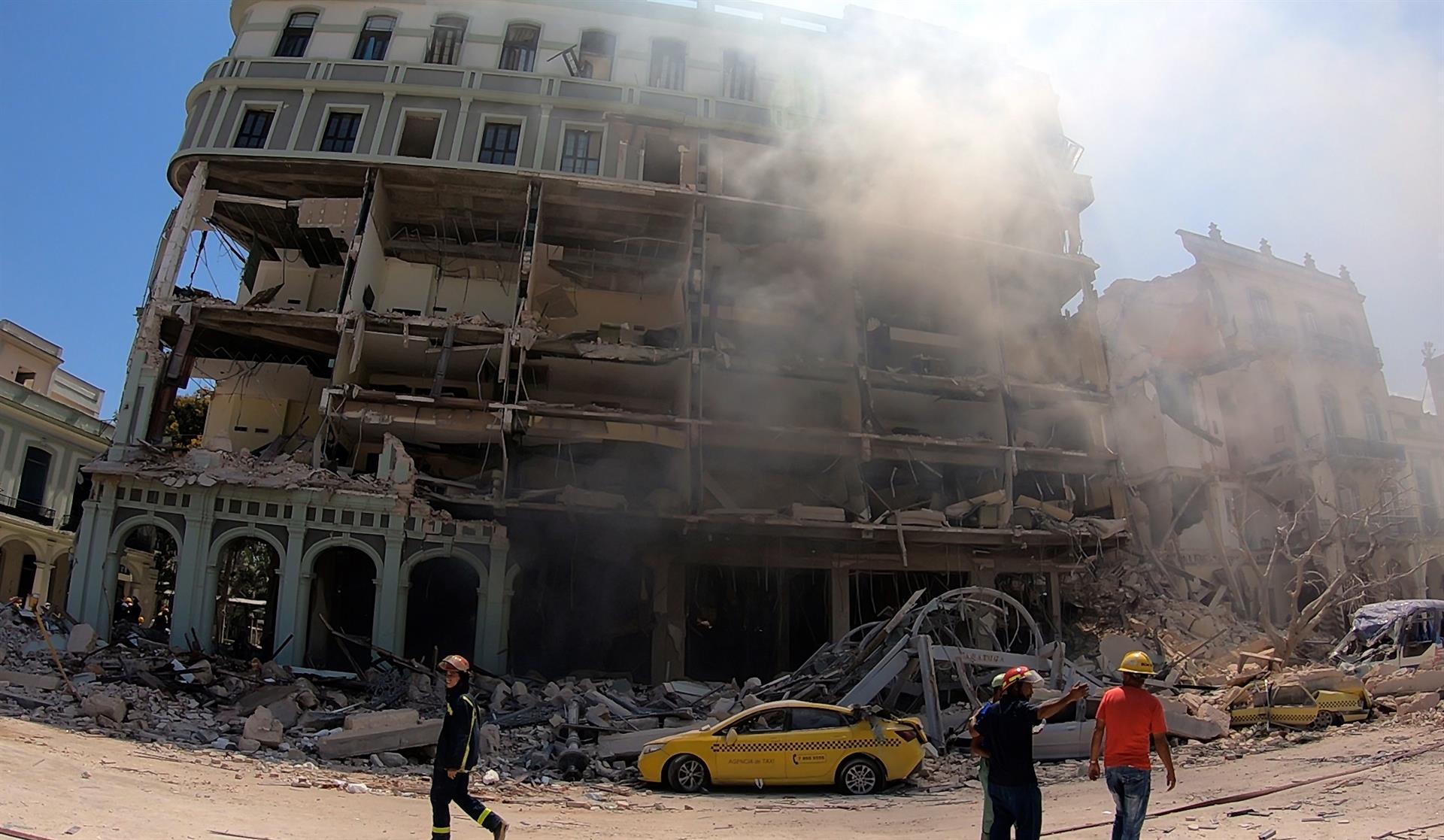 Se elevan a 34 los muertos por explosión en hotel Saratoga de Cuba Se elevan a 34 los muertos por explosión en hotel Saratoga de Cuba