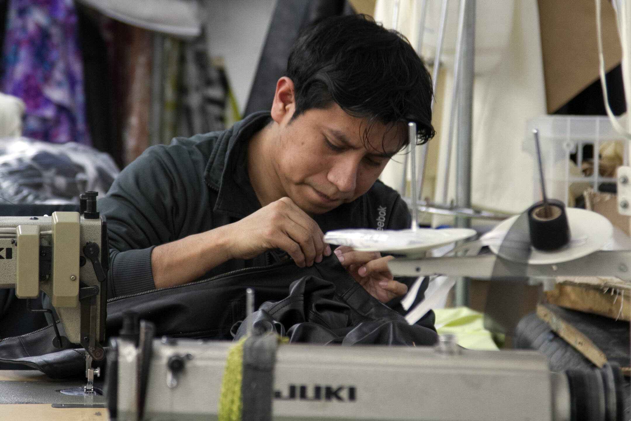 Un millón de personas trabajan sin derechos laborales en la industria de la moda en México Un millón de personas trabajan sin derechos laborales en la industria de la moda en México