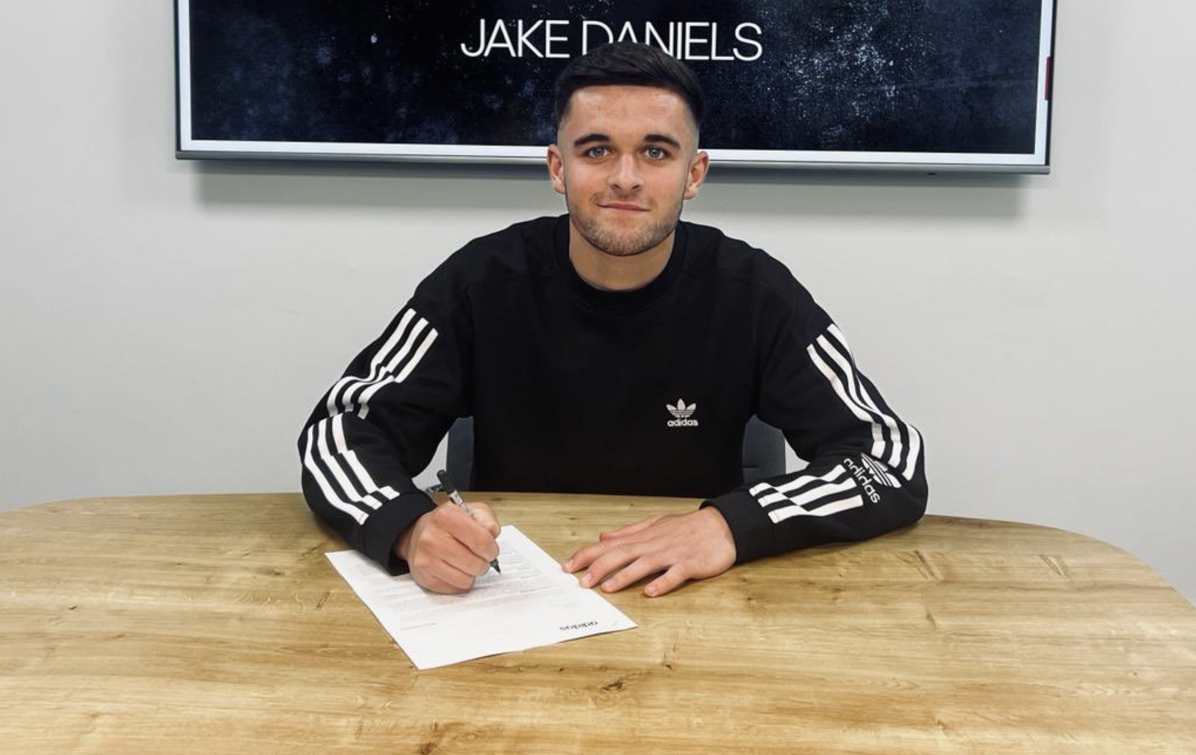 Jake Daniels, primer futbolista inglés que se declara homosexual en 30 años