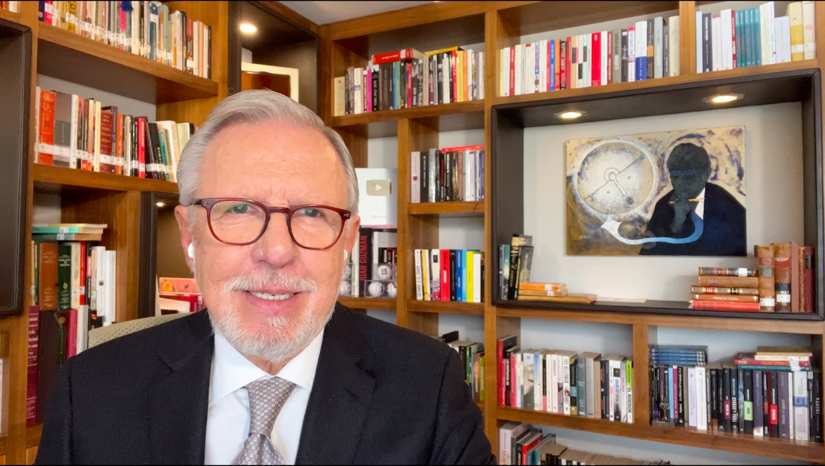 Peligro de ‘incidentes por aterrizajes en AICM por insuficiente capacitación de controladores aéreos