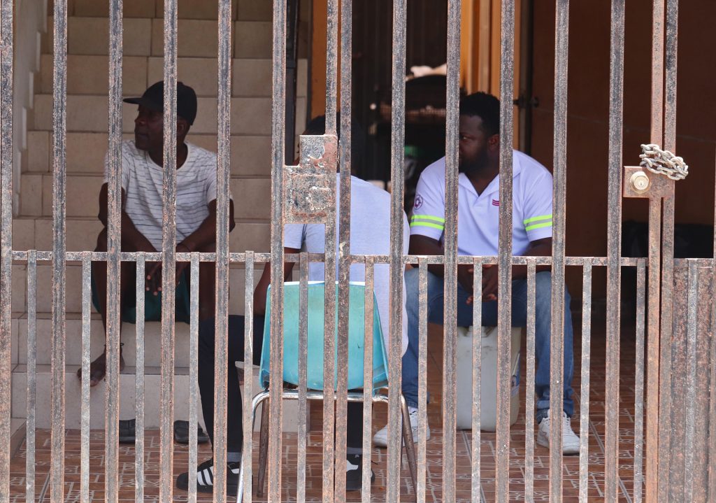 Migrantes saturan un refugio en Matamoros que vive crisis por falta de recursos - migrantes-saturan-un-refugio-en-matamoros-que-vive-crisis-por-falta-de-recursos-1024x719