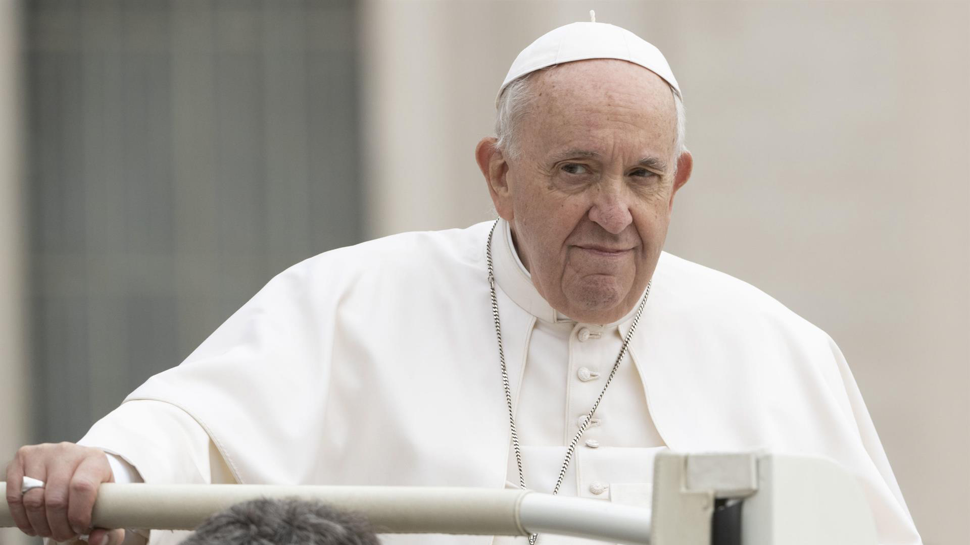 Iglesia rusa lamenta la forma en que papa Francisco habló de charla con Kiril