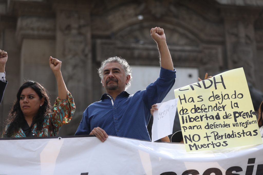 Periodistas protestan en Ciudad de México ante ola de violencia contra la prensa - periodistas-protestan-en-ciudad-de-mexico-ante-ola-de-violencia-contra-la-prensa-2-1024x683