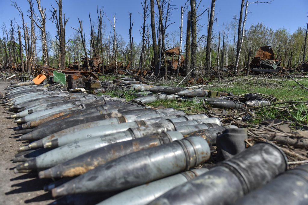 Biden anuncia otros 150 mdd en ayuda militar para Ucrania - proyectiles-sin-explotar-en-kiev-ucrania-1024x684