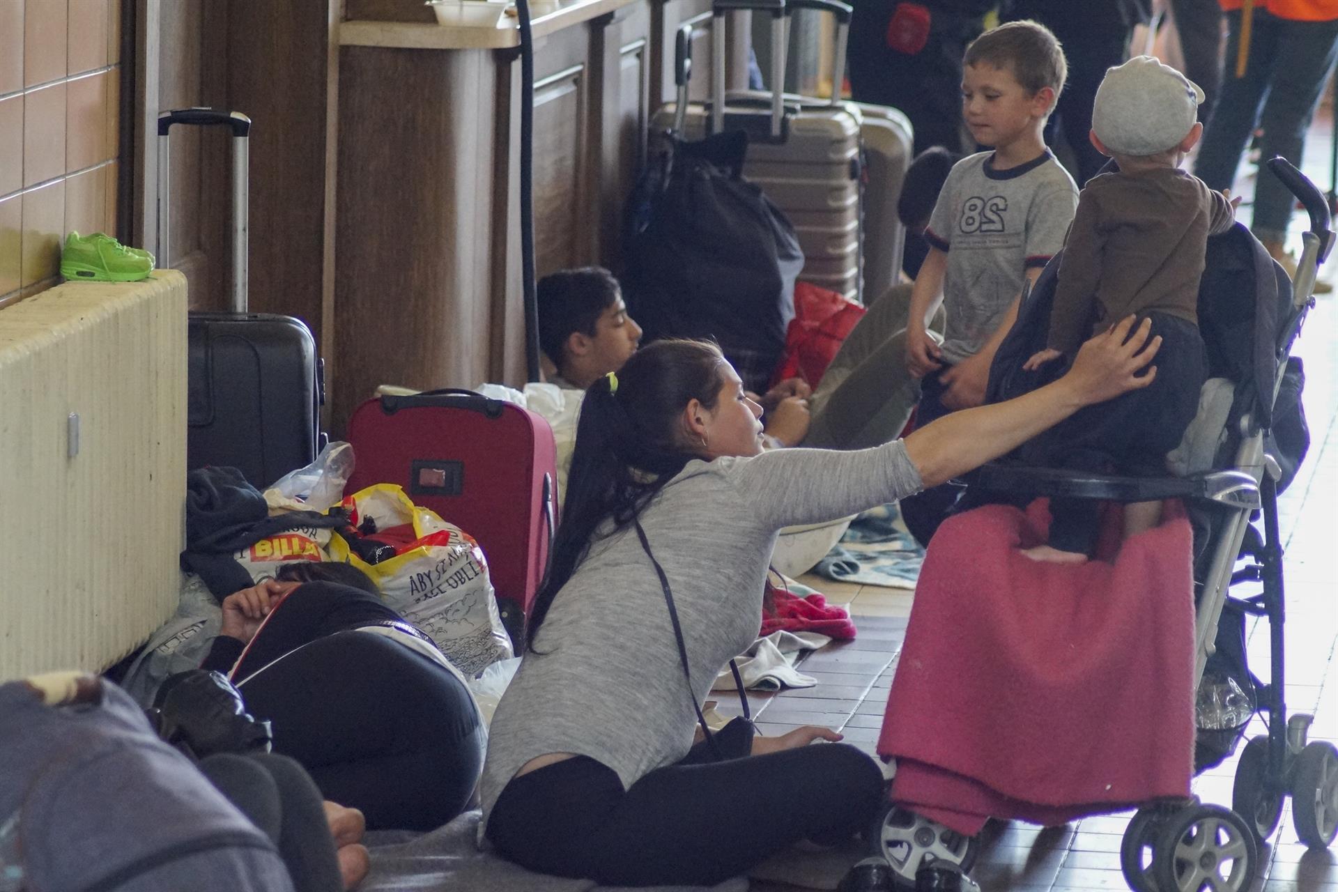 Éxodo ucraniano alcanza los 6.8 millones de refugiados y supera al sirio