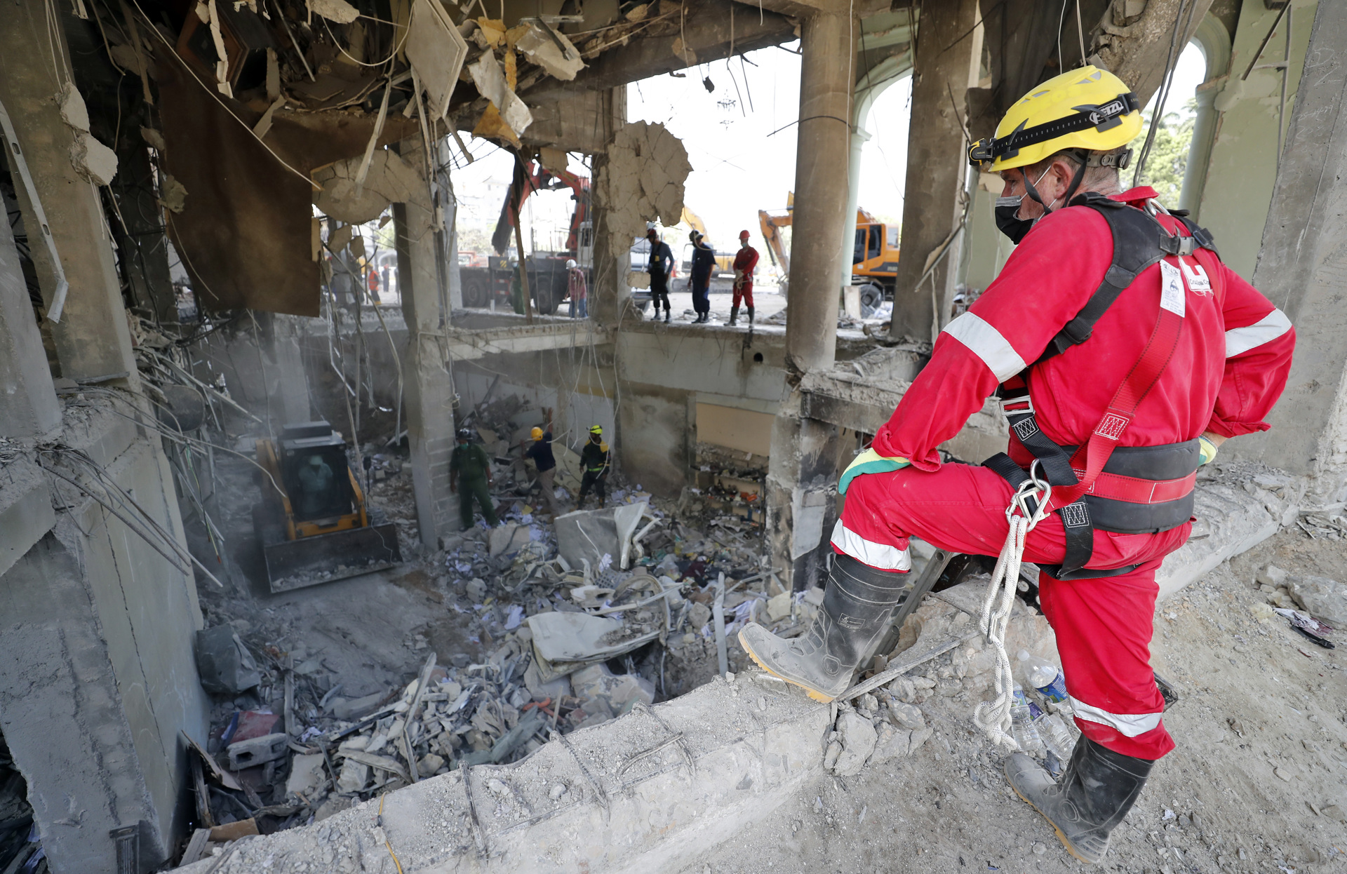 Se mantiene en 43 la cifra de fallecidos por la explosión de un hotel en La Habana