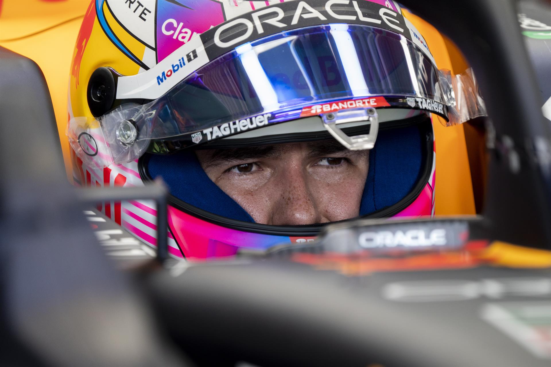 Checo Pérez anticipa una “batalla interesante” en Miami entre Ferrari y Red Bull