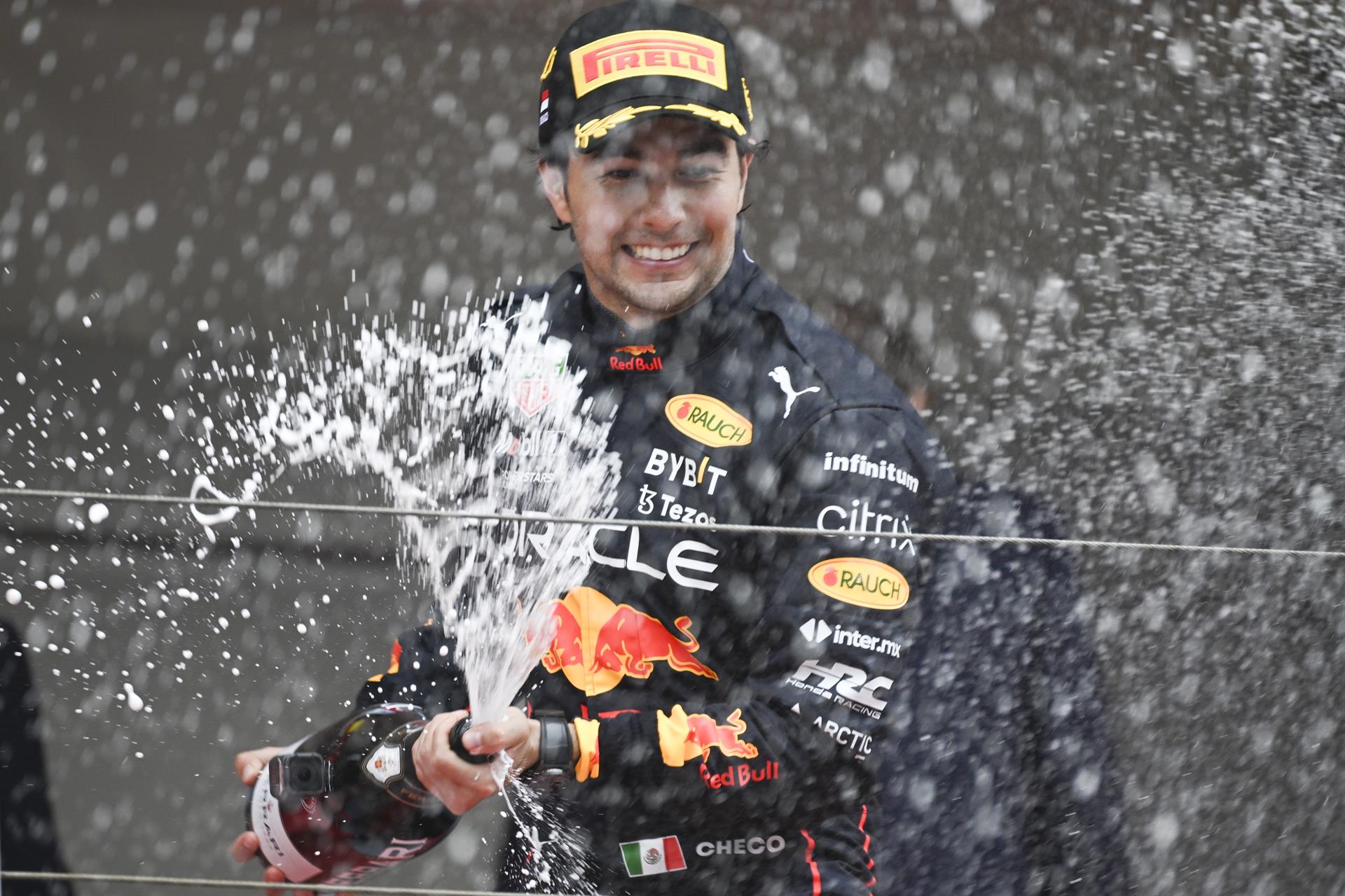 Felicita AMLO a ‘Checo’ Pérez y al Atlas por sus victorias este fin de semana Felicita AMLO a ‘Checo’ Pérez y al Atlas por sus victorias este fin de semana