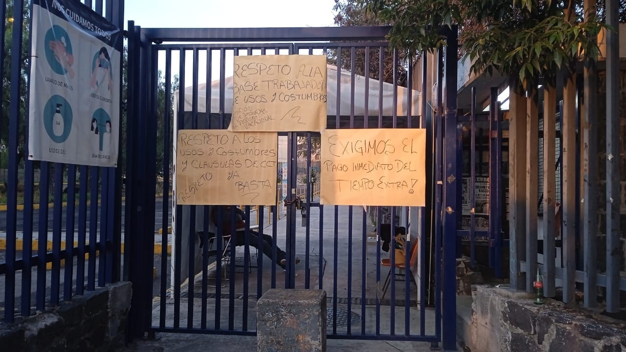 Trabajadores sindicalizados de la UNAM toman Facultad de Ciencias Políticas