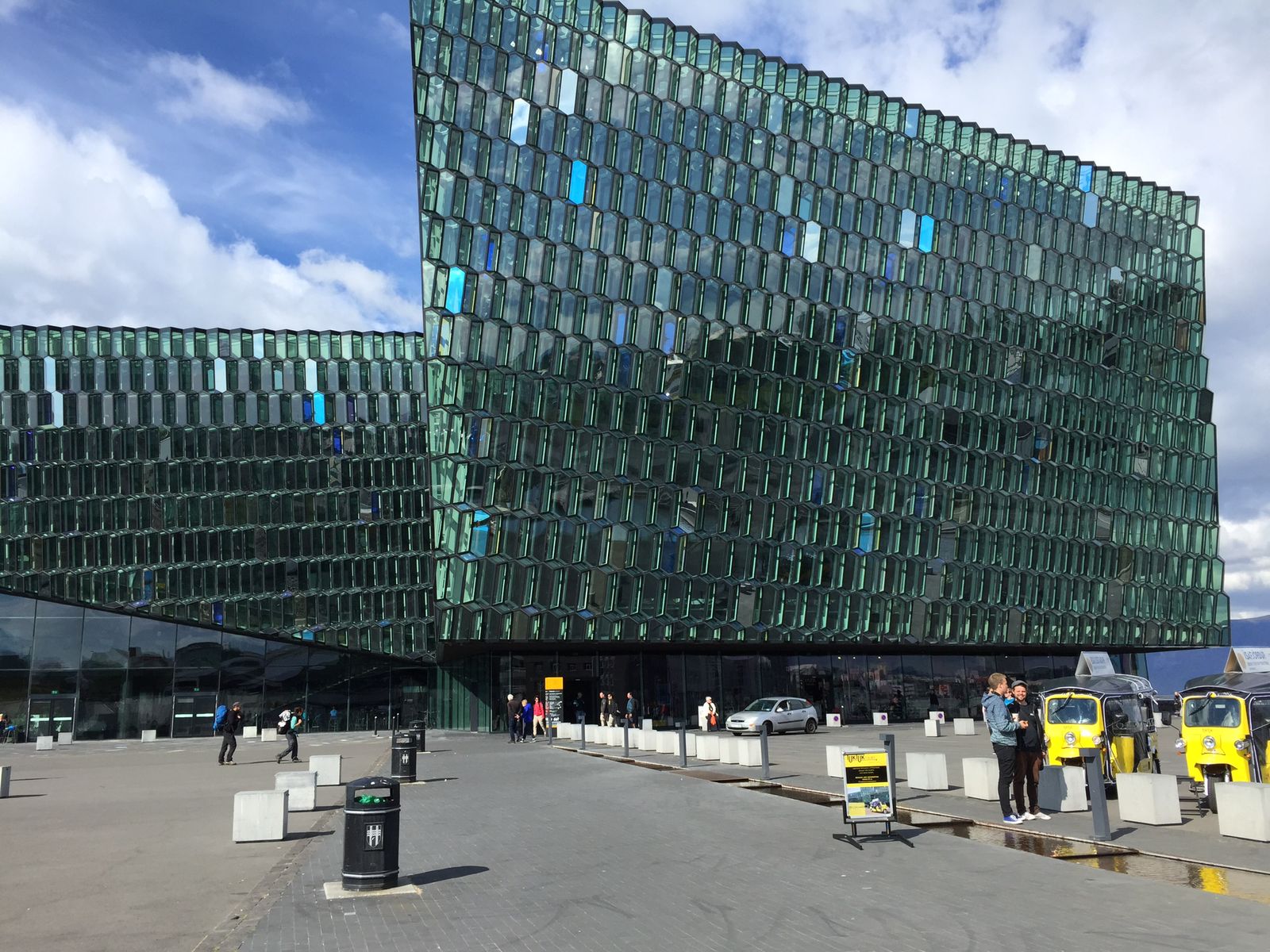 Islandia tiene en promedio un asesinato al año Islandia tiene en promedio un asesinato al año