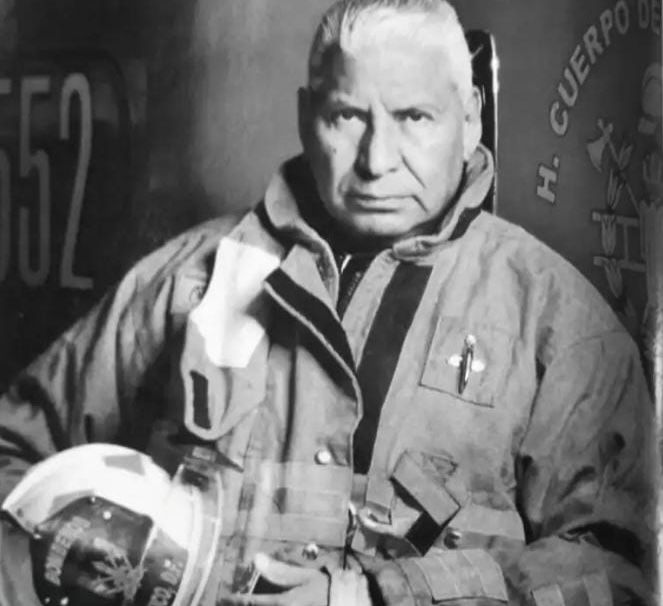 Muere Raúl Esquivel, el legendario jefe de Bomberos de CDMX