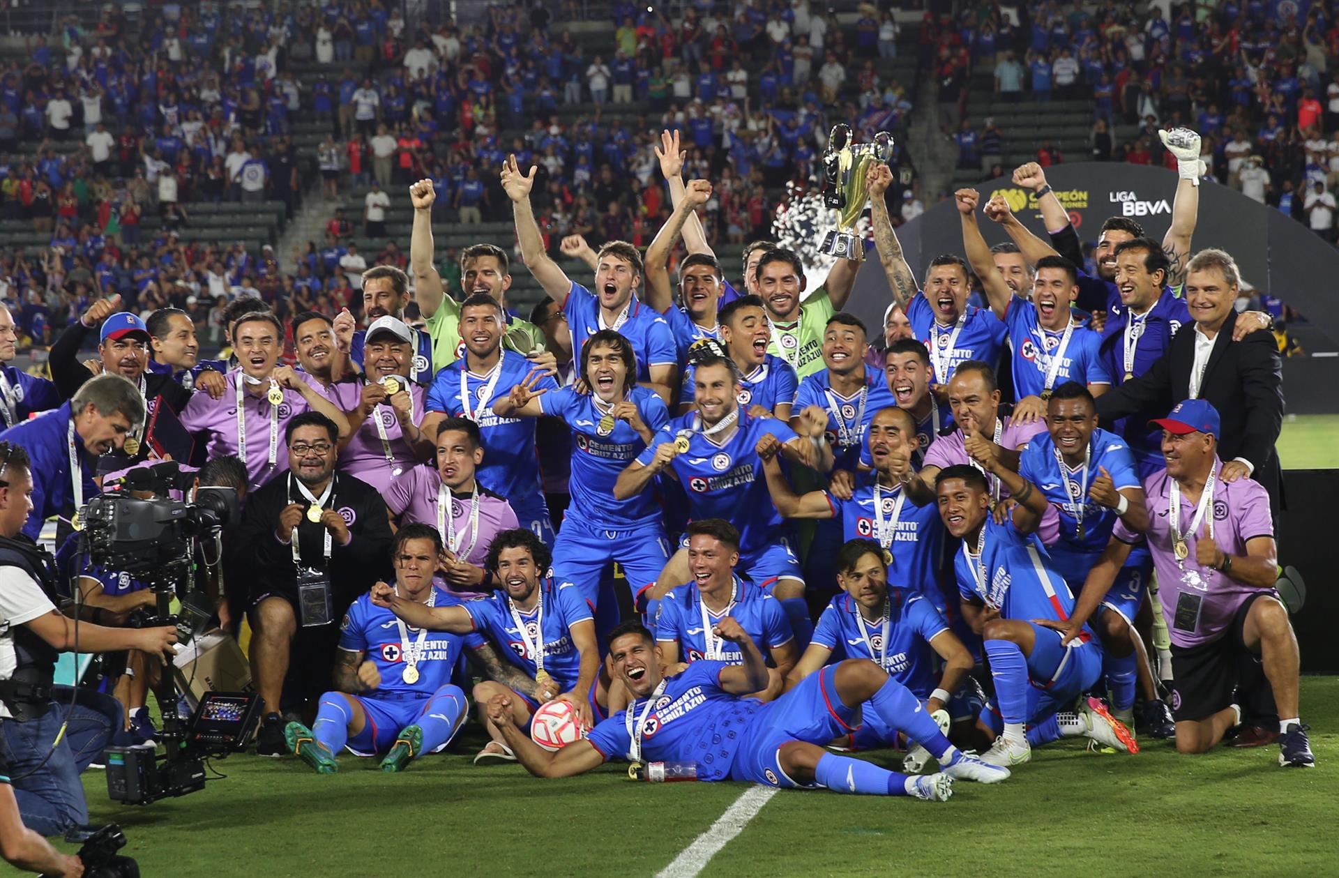 #Video y #Fotos Cruz Azul gana la Supercopa de la Liga MX