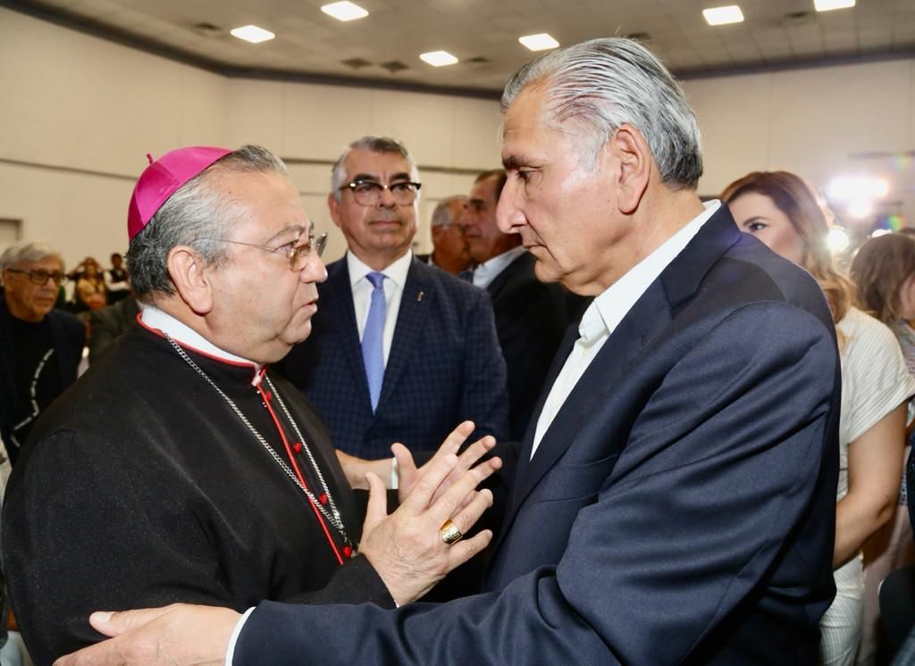 Adán Augusto López refrenda apoyo a obispo de Tijuana por asesinato de sacerdotes jesuitas Adán Augusto López refrenda apoyo a obispo de Tijuana por asesinato de sacerdotes jesuitas