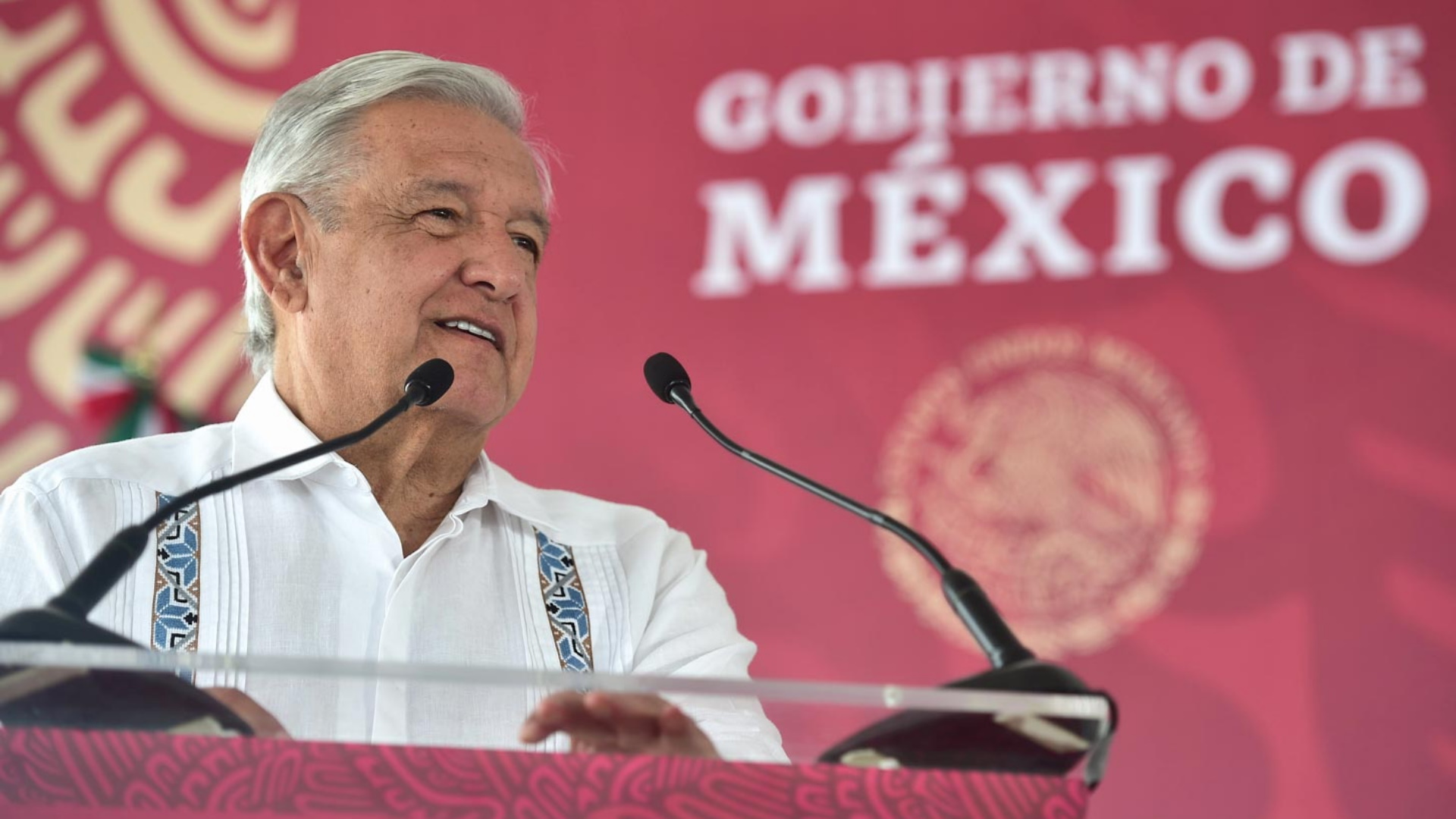 Fuerzas Armadas administrarán obras para evitar “zopilotes”, insiste AMLO Fuerzas Armadas administrarán obras para evitar “zopilotes”, insiste AMLO