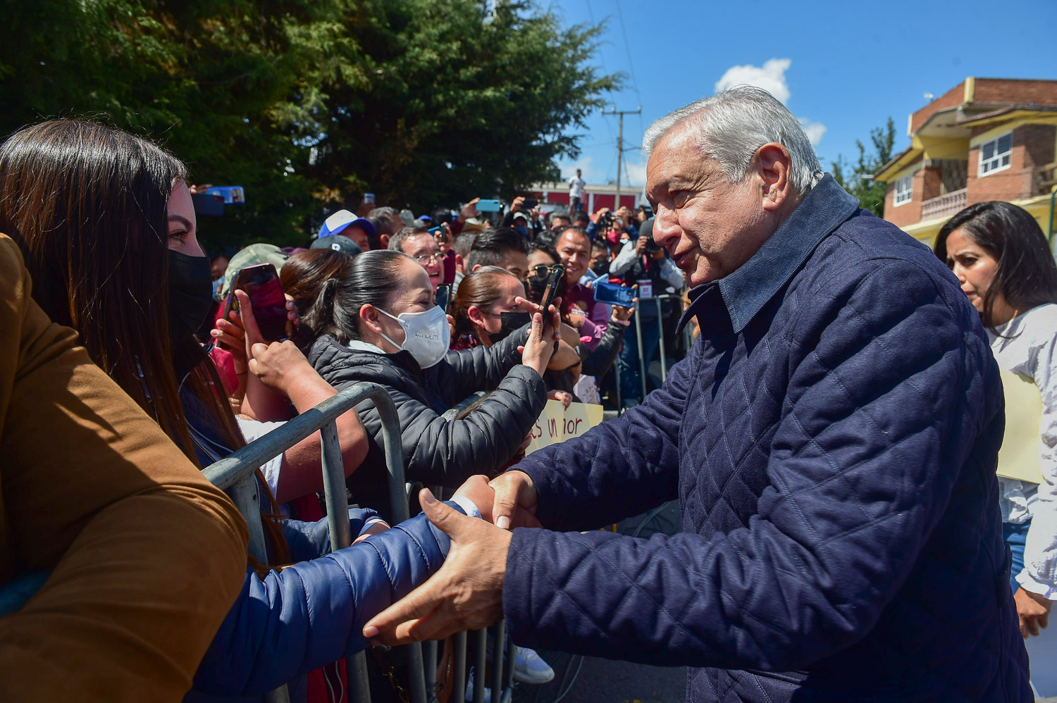 “Ya estoy chocheando”: AMLO niega que buscará reelección en 2024