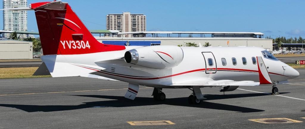 Al menos seis muertos por caída de avión en Venezuela Al menos seis muertos por caída de avión en Venezuela