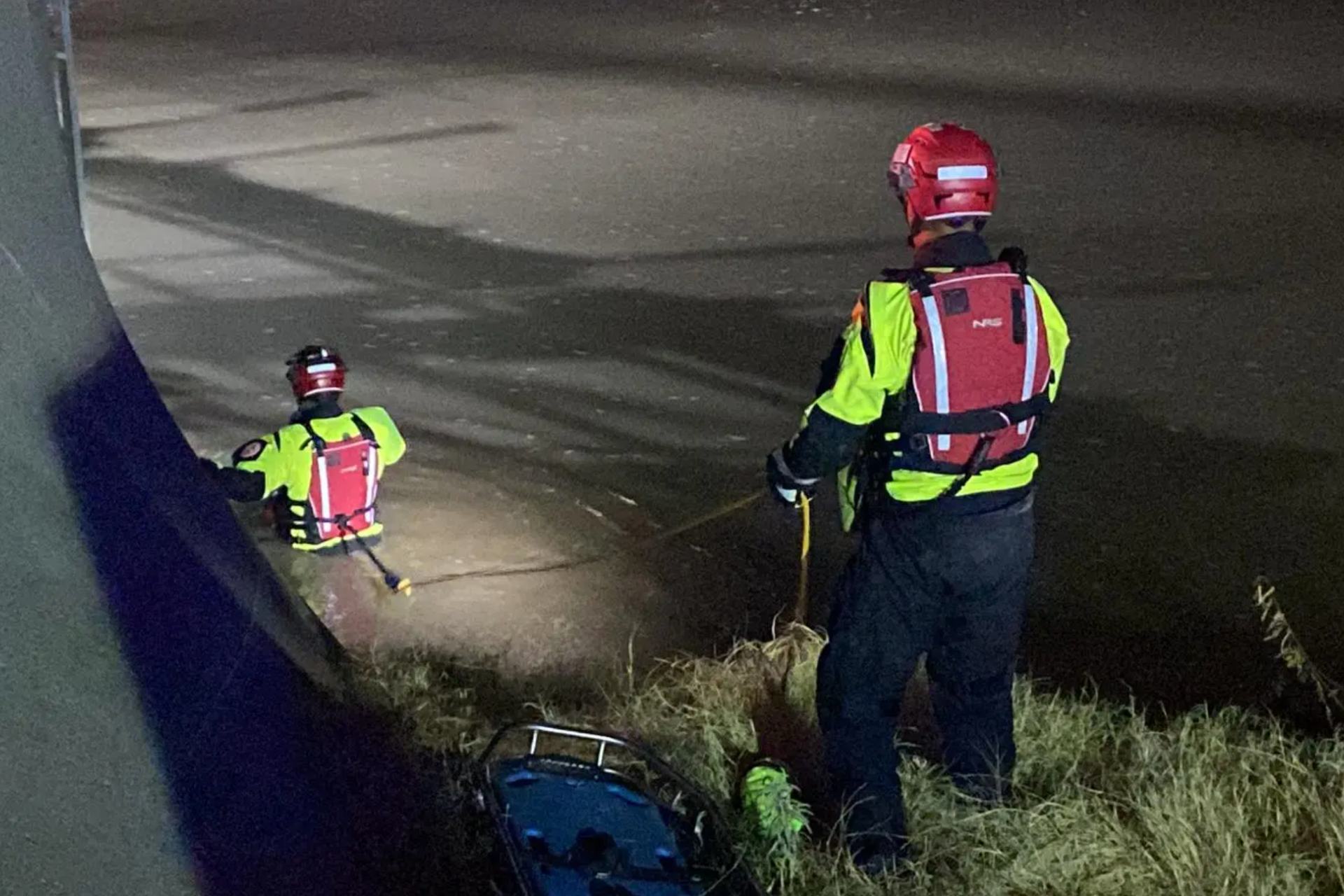 Hallan cuerpos de 5 personas ahogadas en canales entre EE.UU. y México