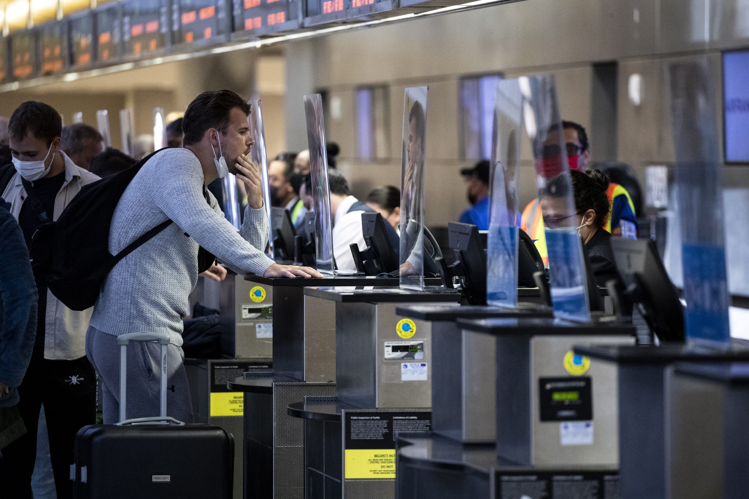 Cientos de vuelos cancelados en EE.UU. por falta de personal Cientos de vuelos cancelados en EE.UU. por falta de personal