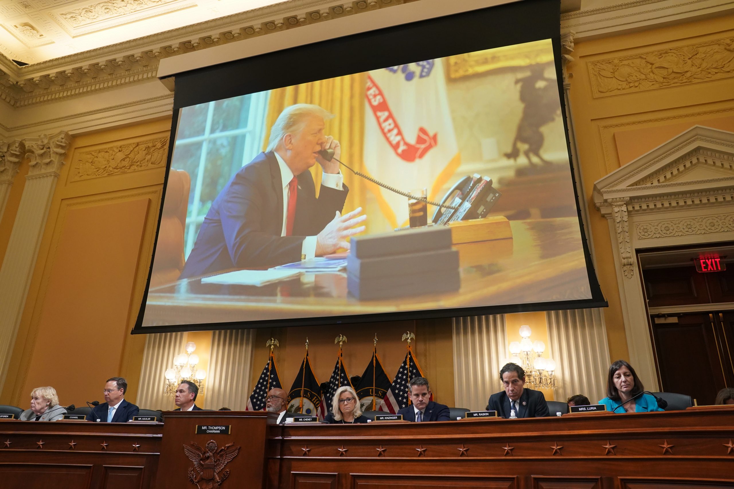 Trump sabía que su plan para revocar las elecciones era ilegal, asegura comité