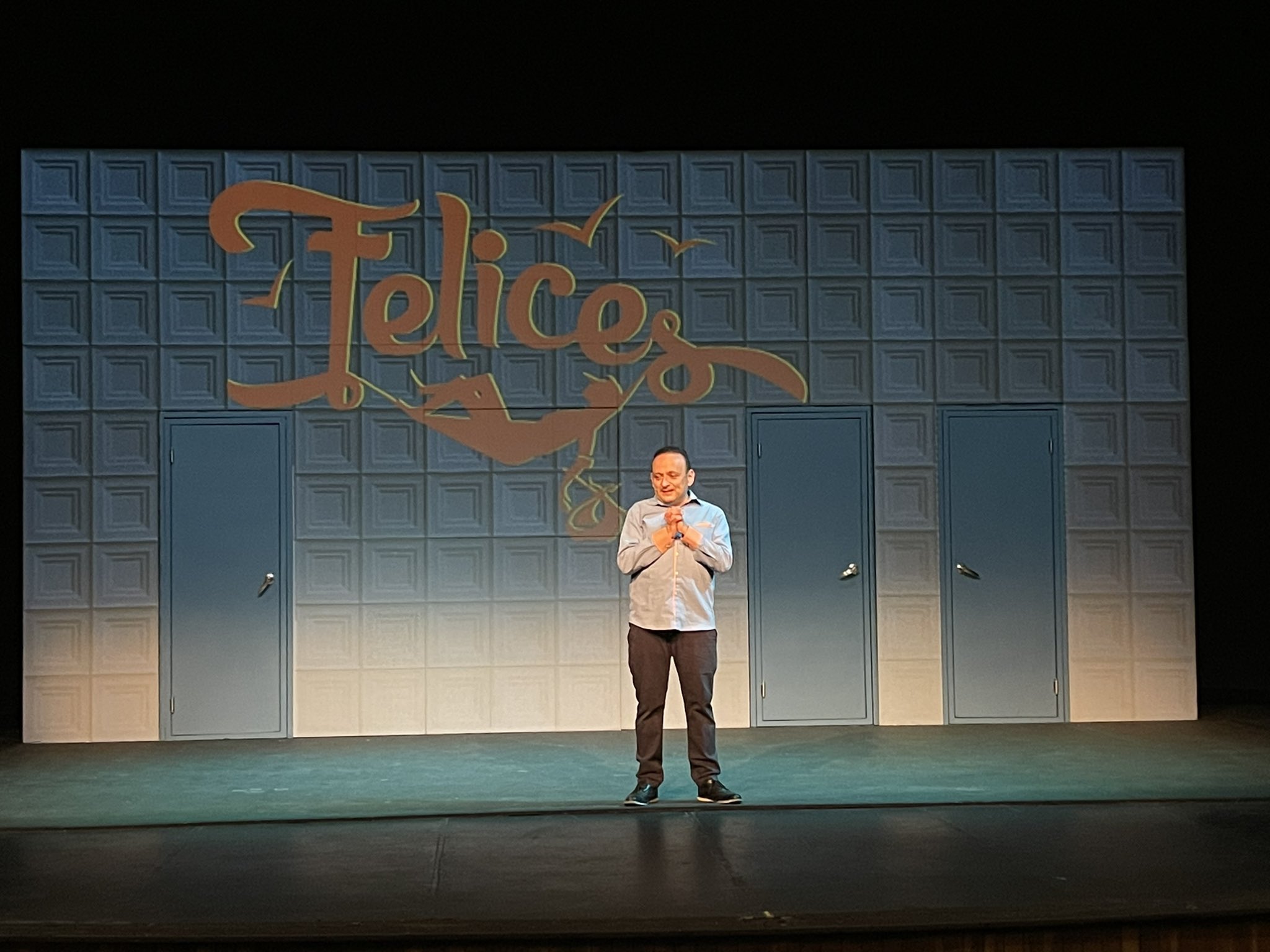 Lalo España cancela show por crimen organizado Lalo España cancela show por crimen organizado