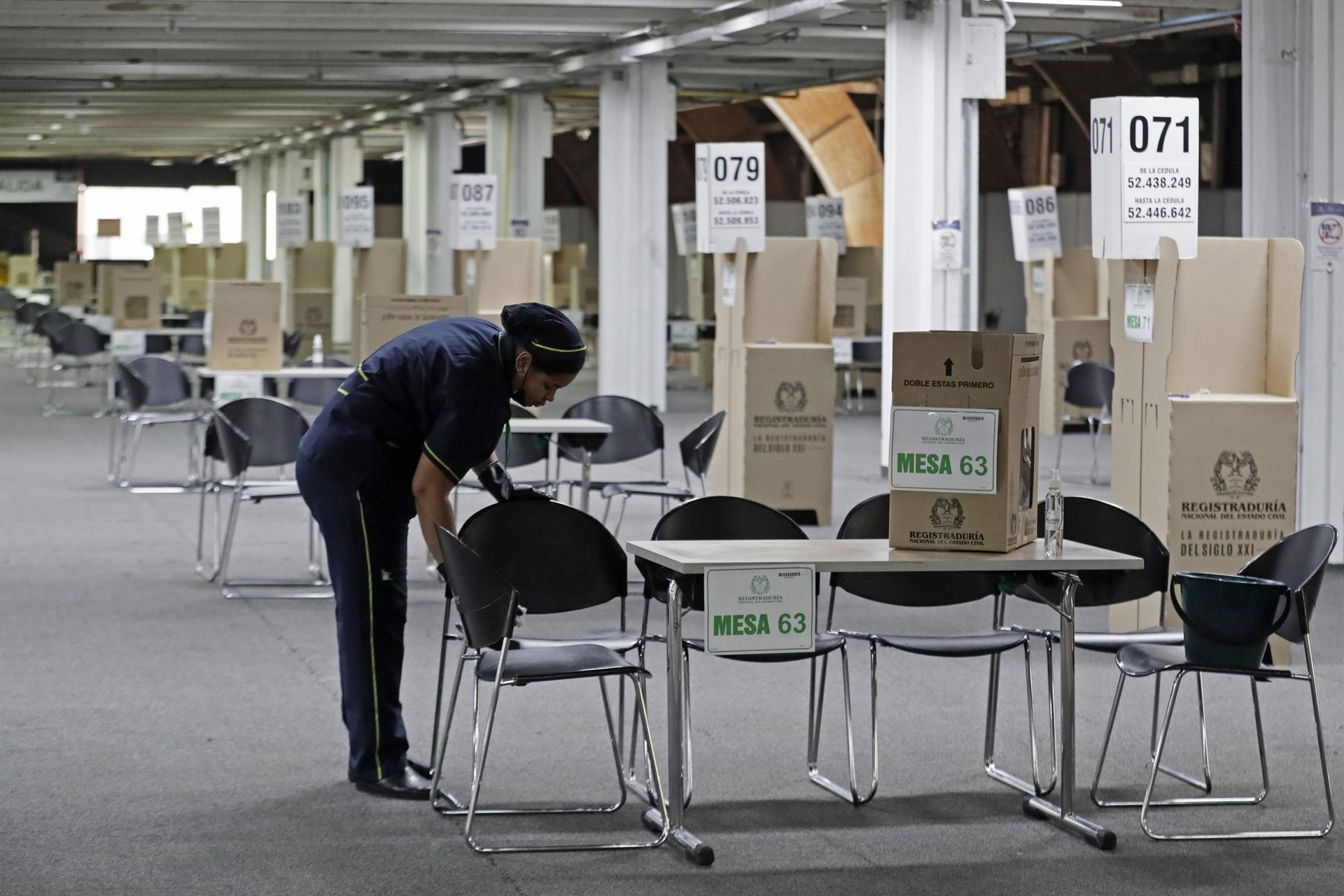 Apática campaña electoral en Colombia culmina expectante del cambio Apática campaña electoral en Colombia culmina expectante del cambio