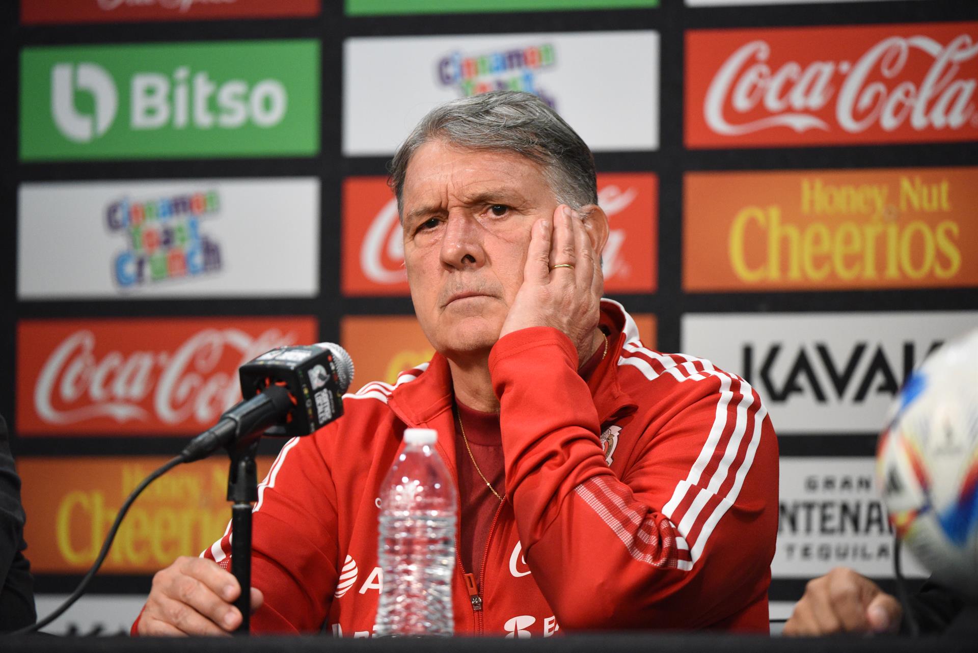 FMF ve “interesante” que Martino siga en el Tri hasta 2026