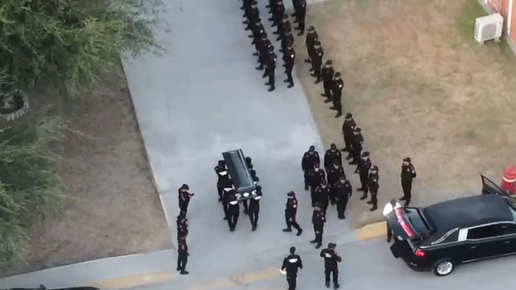 Rinden homenaje a policías de Nuevo León asesinados en emboscada