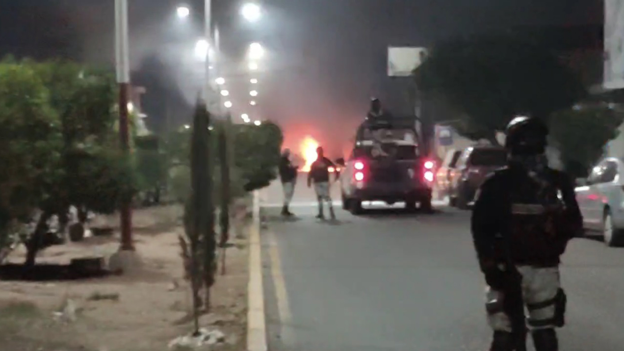 Fresnillo amanece con balaceras y quema de vehículos Fresnillo amanece con balaceras y quema de vehículos