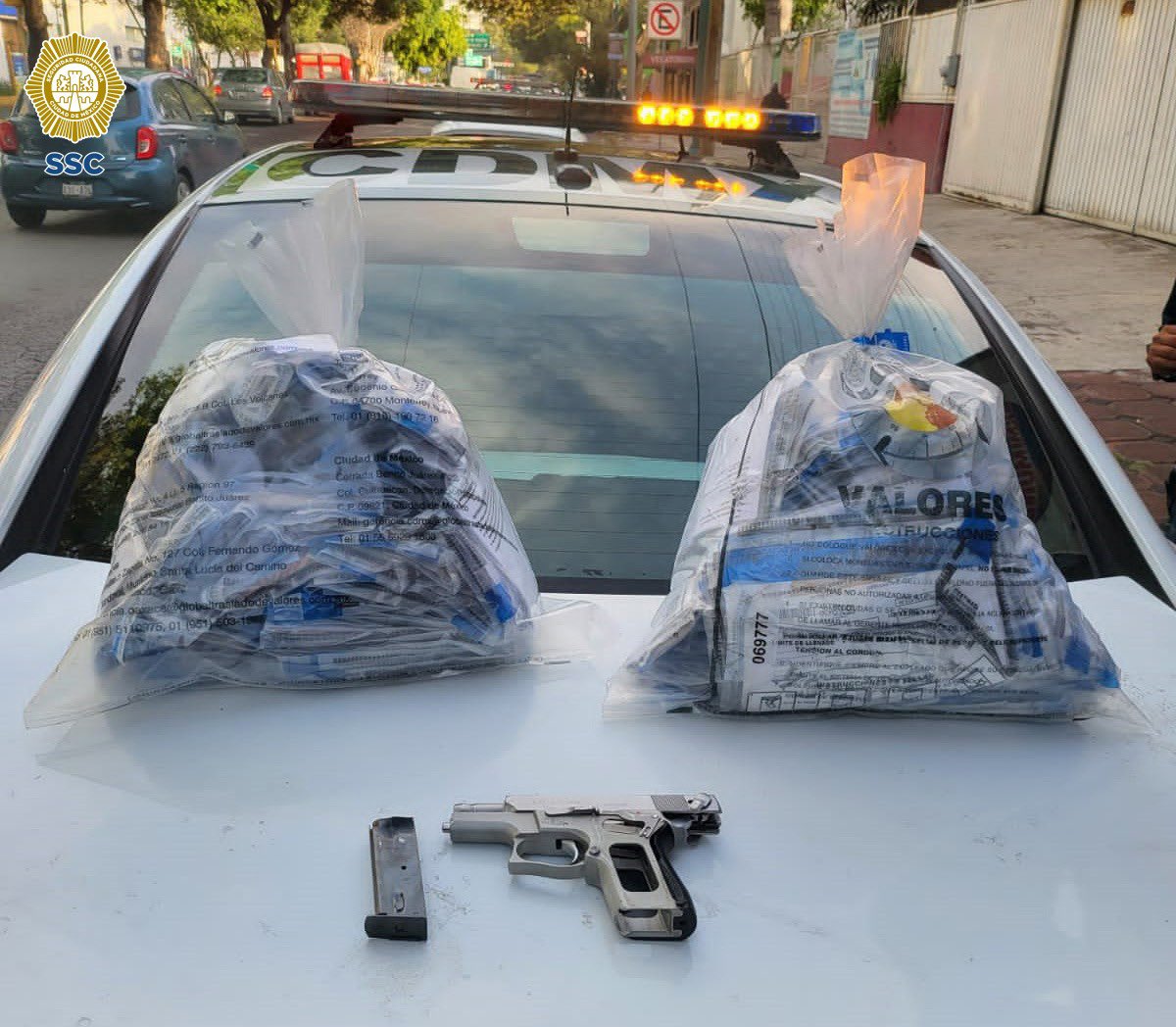 SSC CDMX frustra asalto en alcaldía Miguel Hidalgo; recuperan 2 mdp SSC CDMX frustra asalto en alcaldía Miguel Hidalgo; recuperan 2 mdp