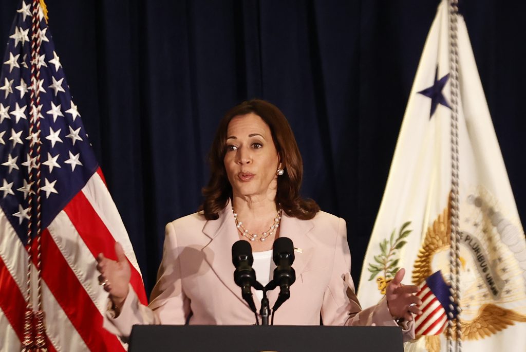 Kamala Harris se opone a leyes estatales que limitan derechos de mujeres - kamala-harris-1-1024x685