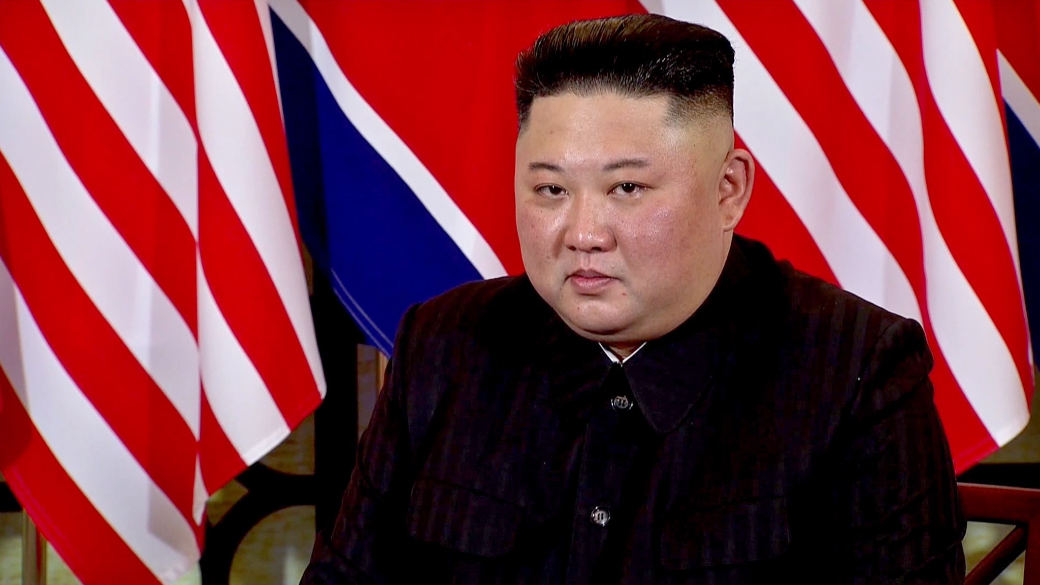 Kim Jong-un urge a reforzar capacidades militares y admite “carencias” ante COVID-19