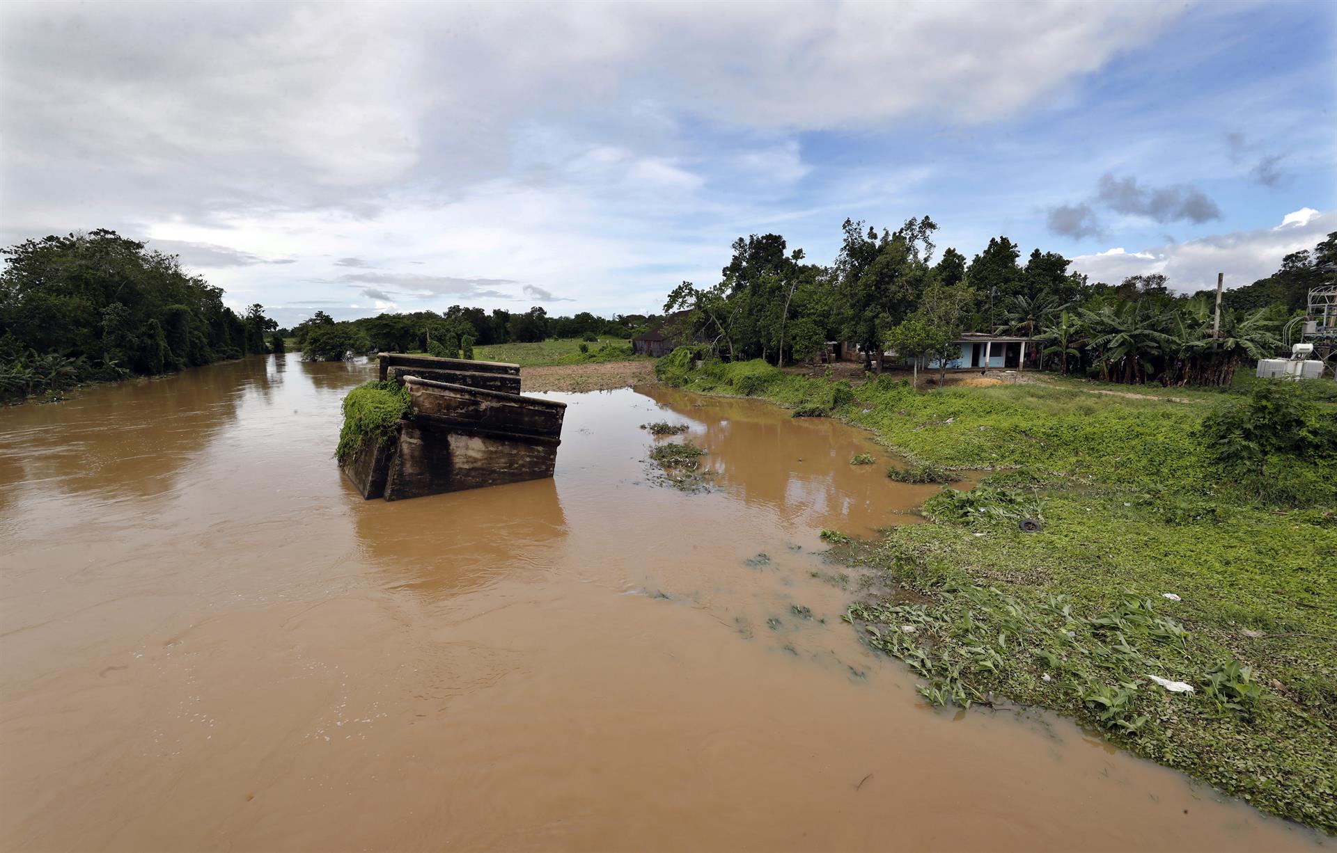 Elevan a cuatro los muertos en Cuba por las fuertes lluvias