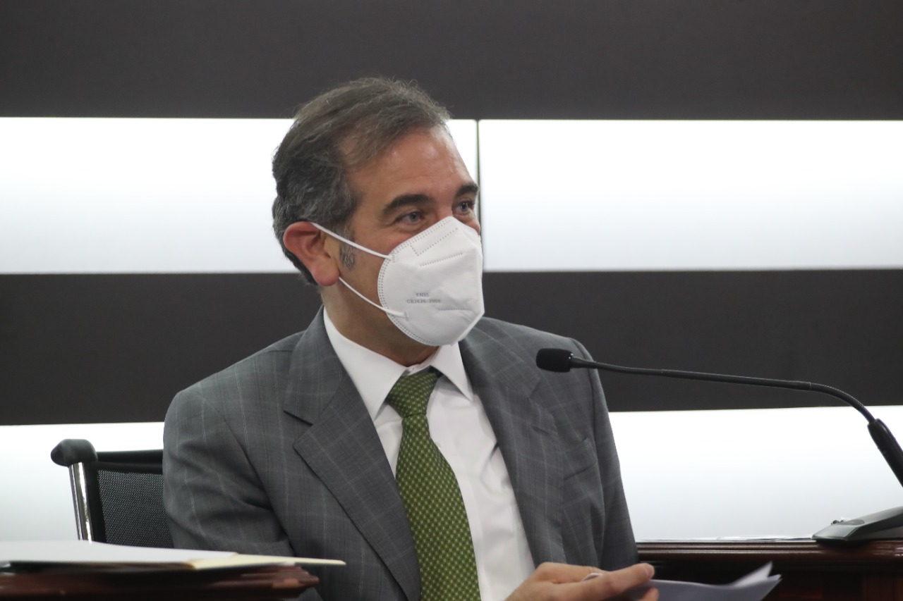 Participa Lorenzo Córdova en Misión de Observación Electoral en Colombia