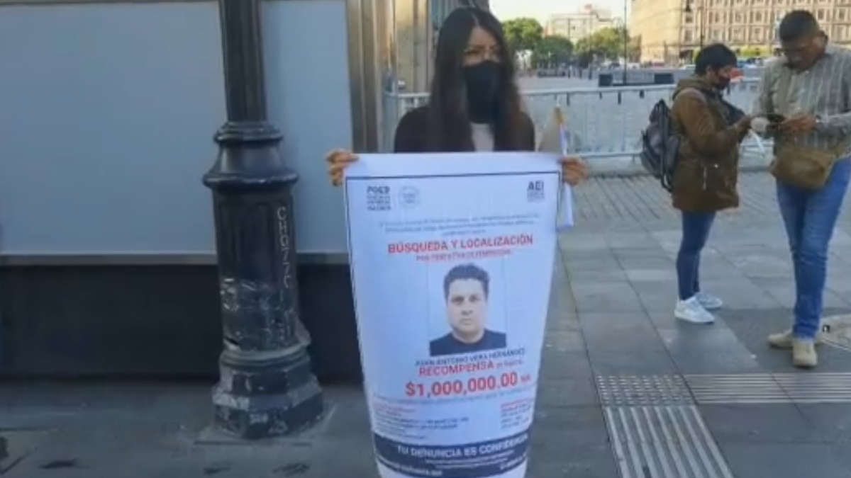 Saxofonista María Elena Ríos exige reunión con López Obrador en Palacio Nacional Saxofonista María Elena Ríos exige reunión con López Obrador en Palacio Nacional