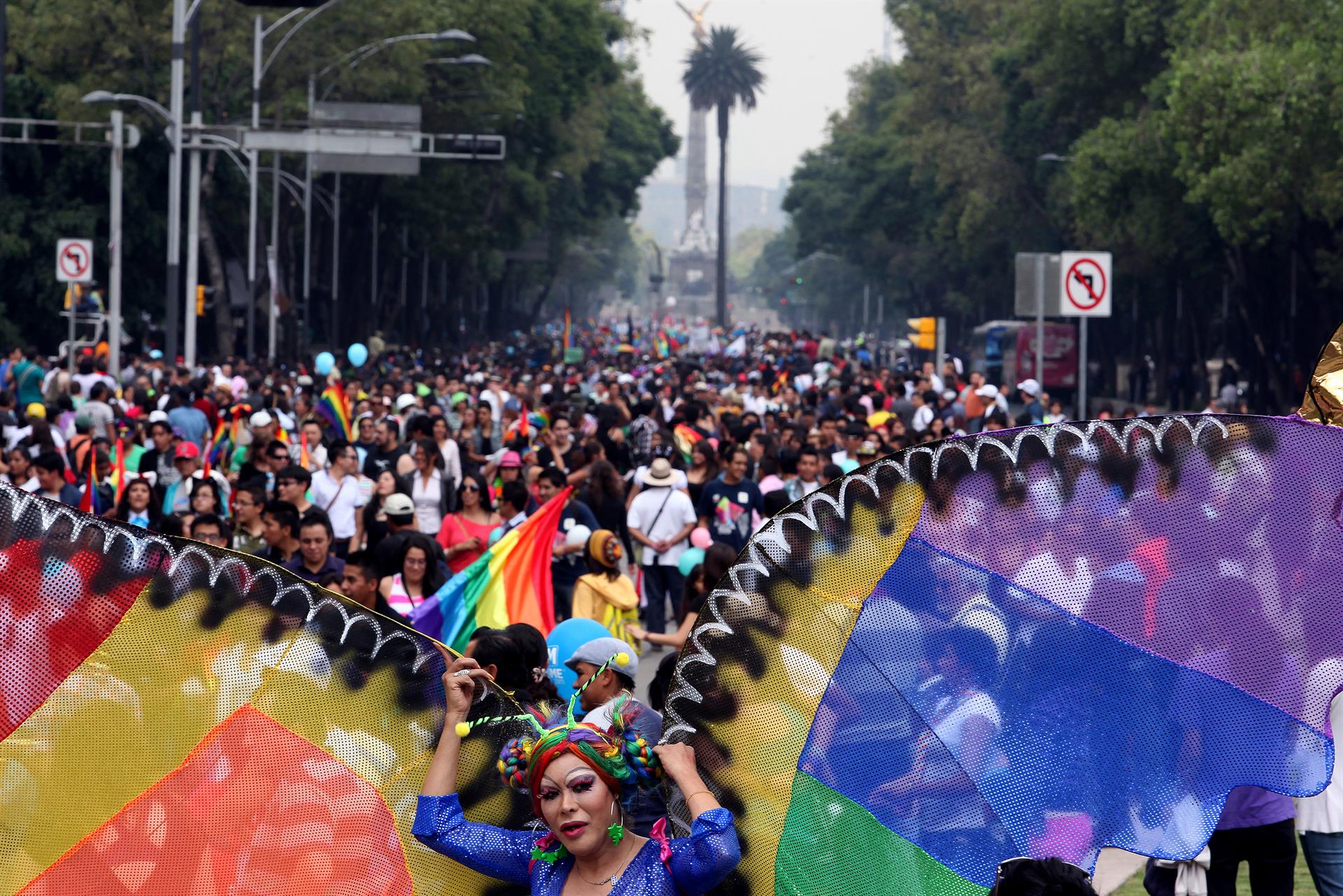 López Obrador condena crímenes de odio contra comunidad LGBT