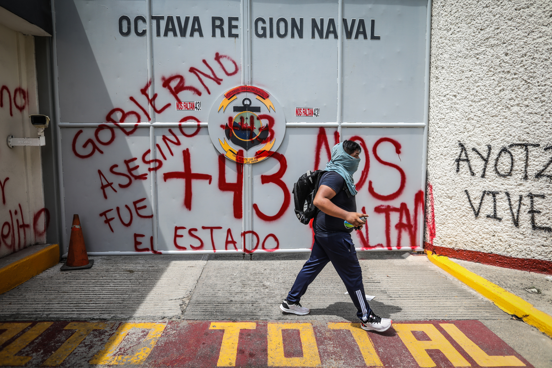 FGR notifica a Sedena órdenes de aprehensión contra mandos y tropa por caso Ayotzinapa